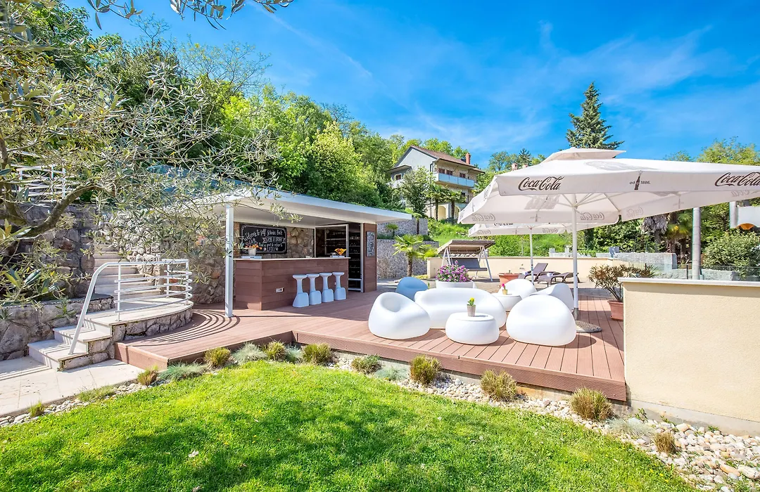 Villa Nada-1