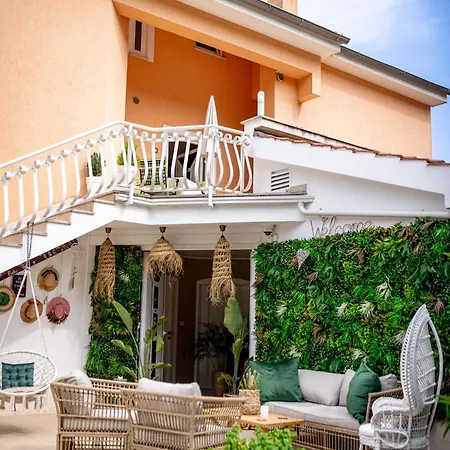 Villa Nada-2